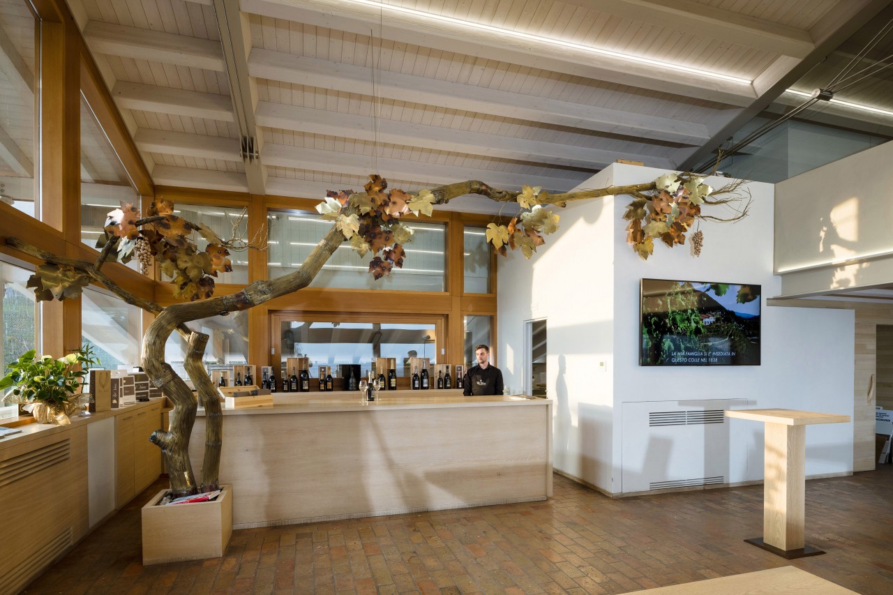 Between heaven and hearth, a terrace on the Cartizze hills, overlooking a heritage of values to be discovered