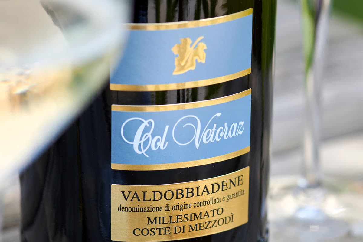 Prosecco DOC e Conegliano Valdobbiadene Prosecco Superiore DOCG: le differenze da conoscere Differenza tra Prosecco DOC e Conegliano Valdobbiadene Prosecco Superiore DOCG